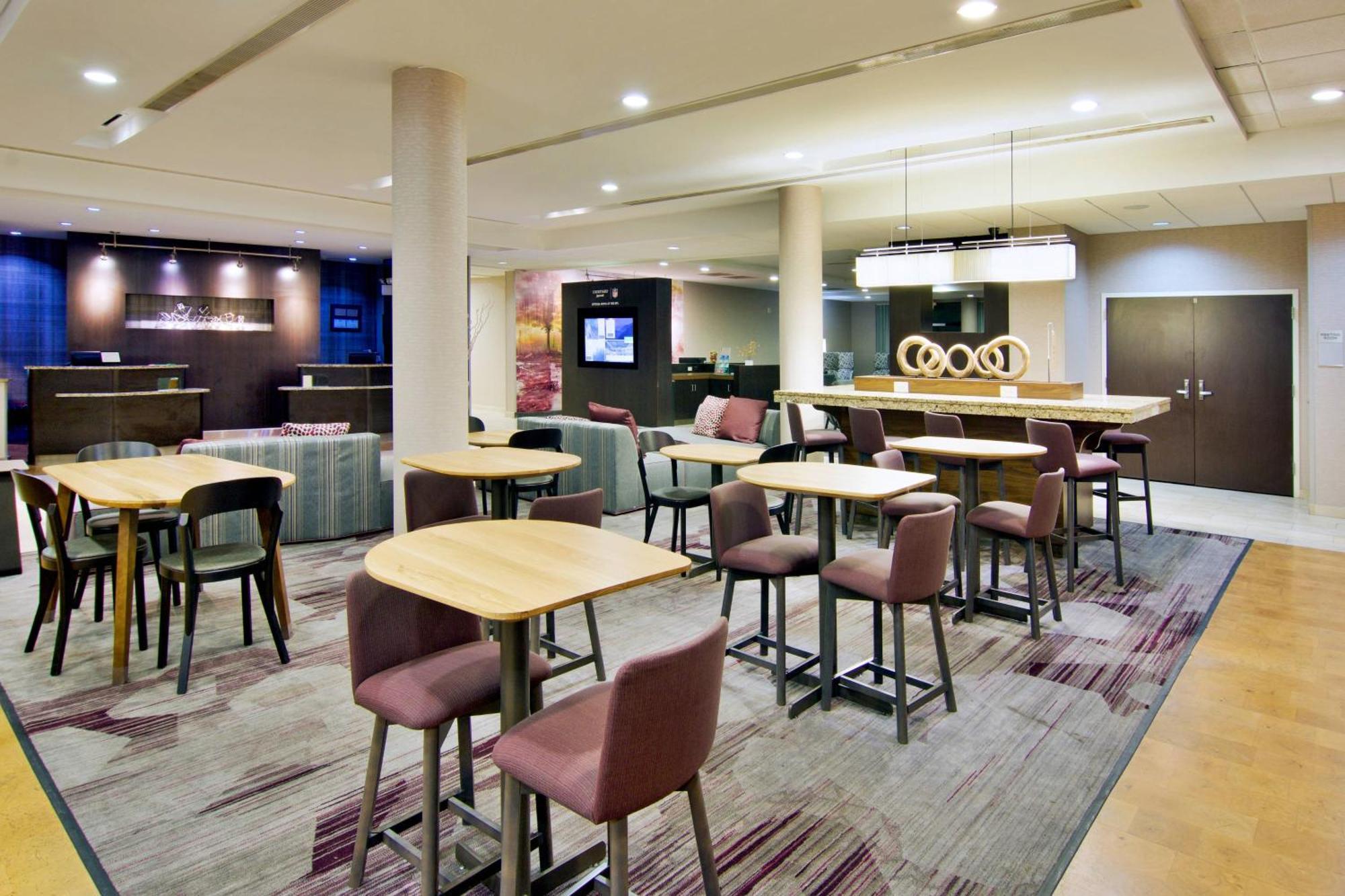 Courtyard By Marriott קלארקסוויל מראה חיצוני תמונה