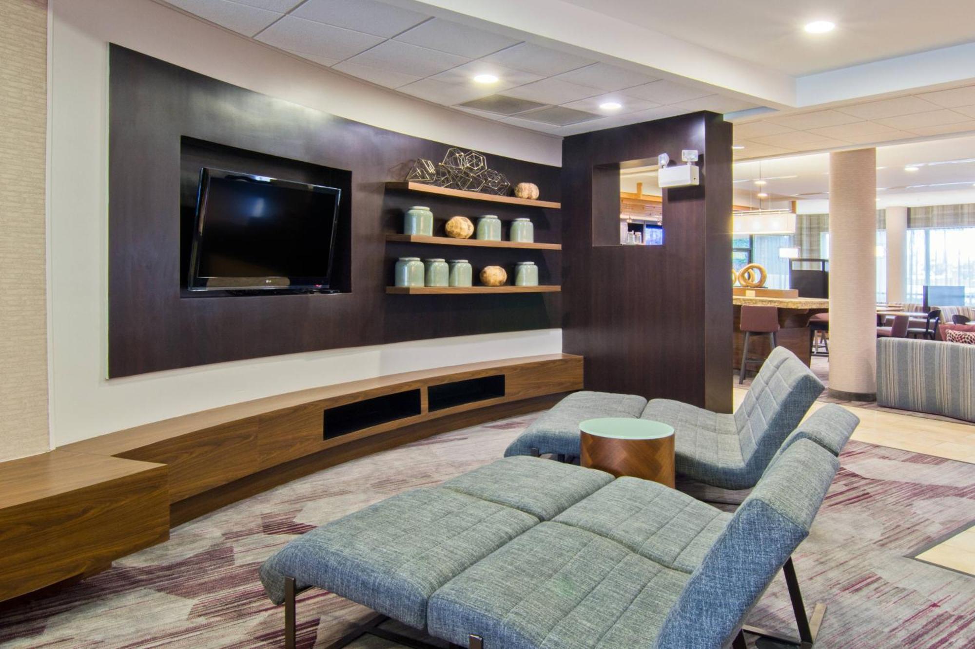 Courtyard By Marriott קלארקסוויל מראה חיצוני תמונה