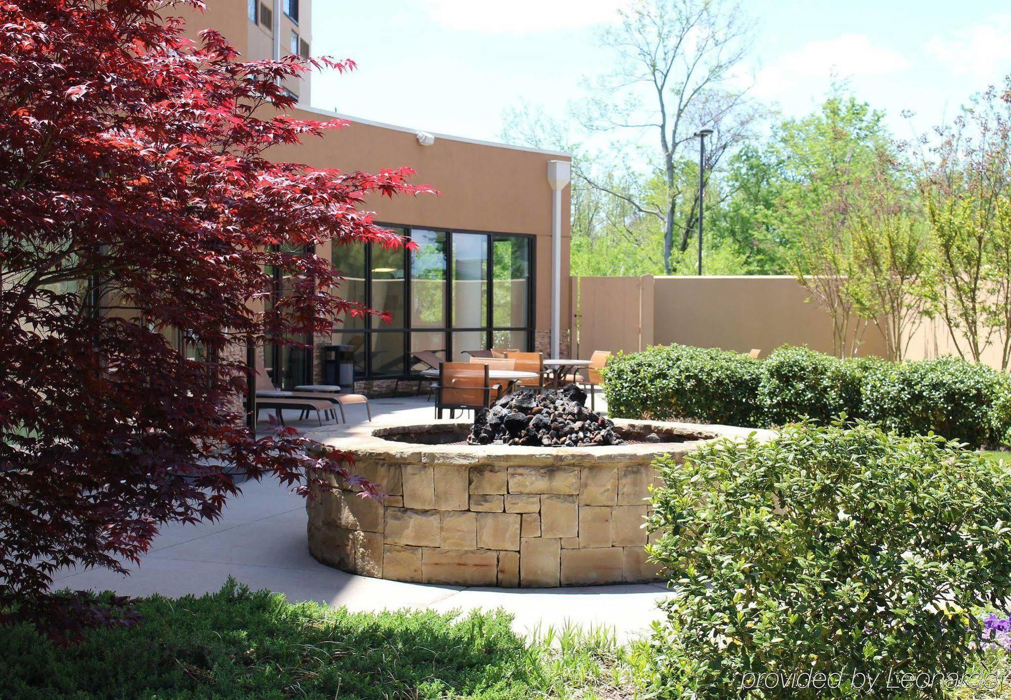 Courtyard By Marriott קלארקסוויל מראה חיצוני תמונה