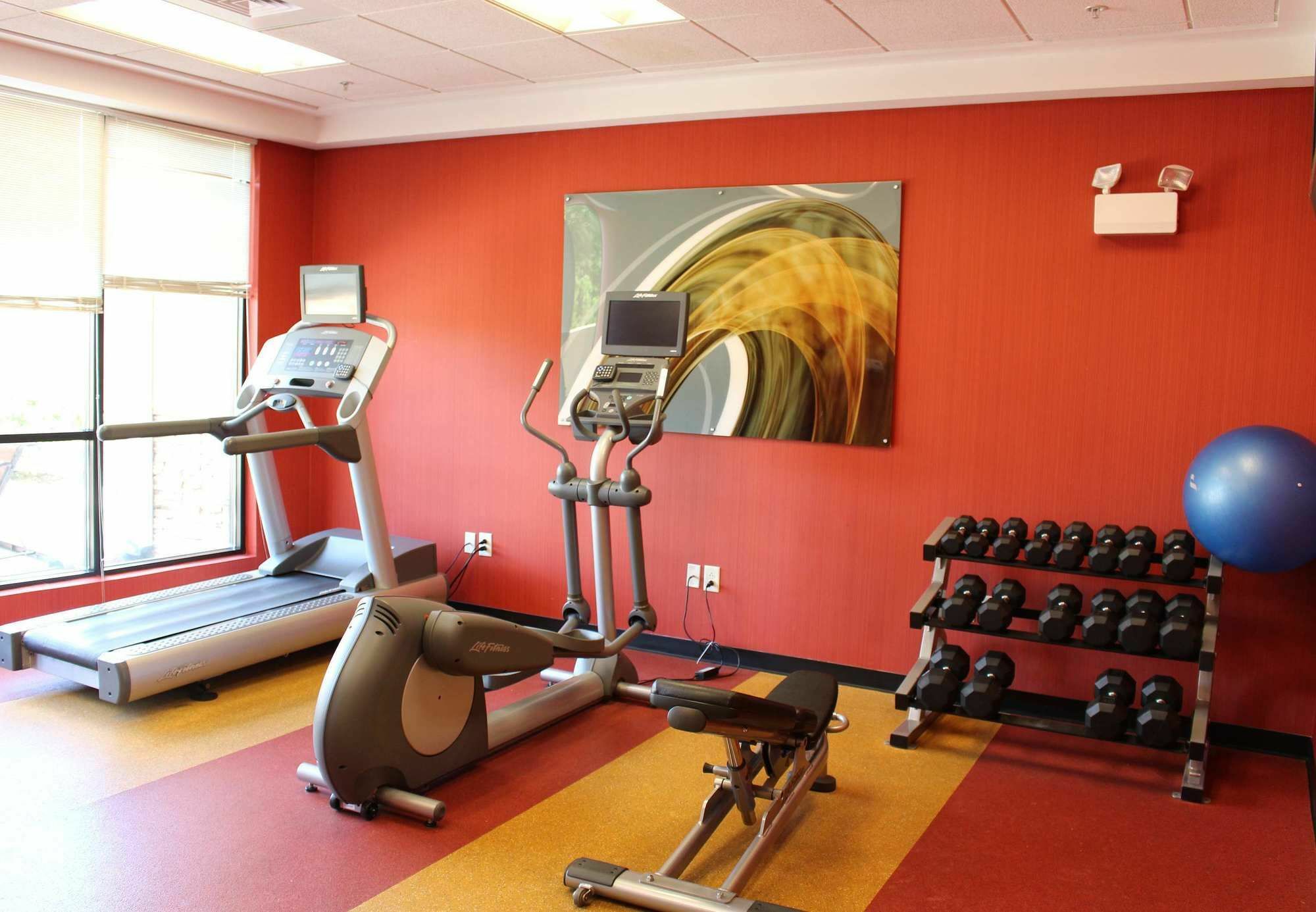 Courtyard By Marriott קלארקסוויל מראה חיצוני תמונה
